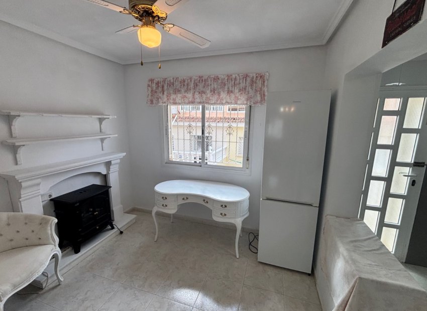 Resale - Town House -
Benijofar - Monte Azul