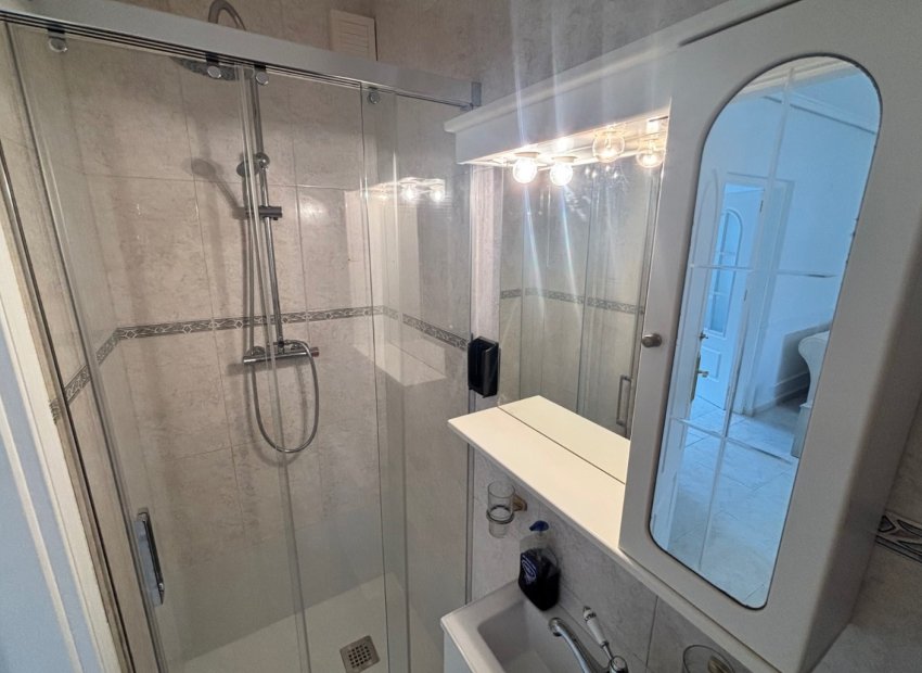 Resale - Town House -
Benijofar - Monte Azul