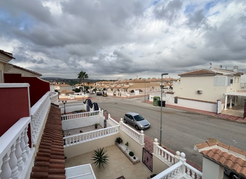 Resale - Town House -
Benijofar - Monte Azul