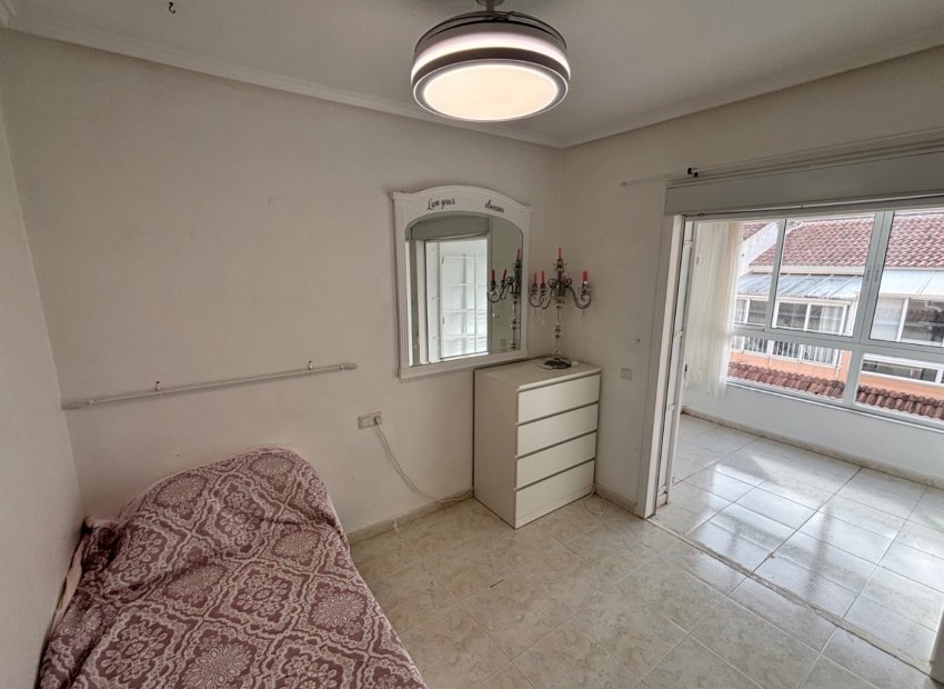 Resale - Town House -
Benijofar - Monte Azul