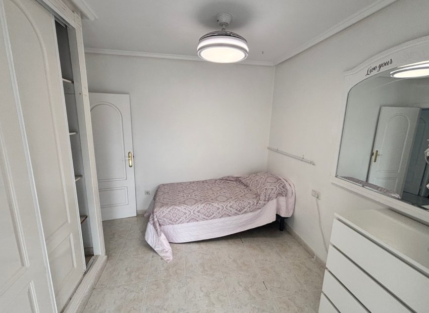 Resale - Town House -
Benijofar - Monte Azul