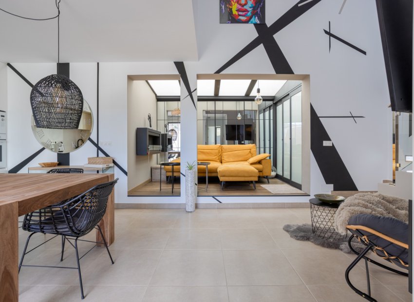 Resale - Town House -
Benijofar