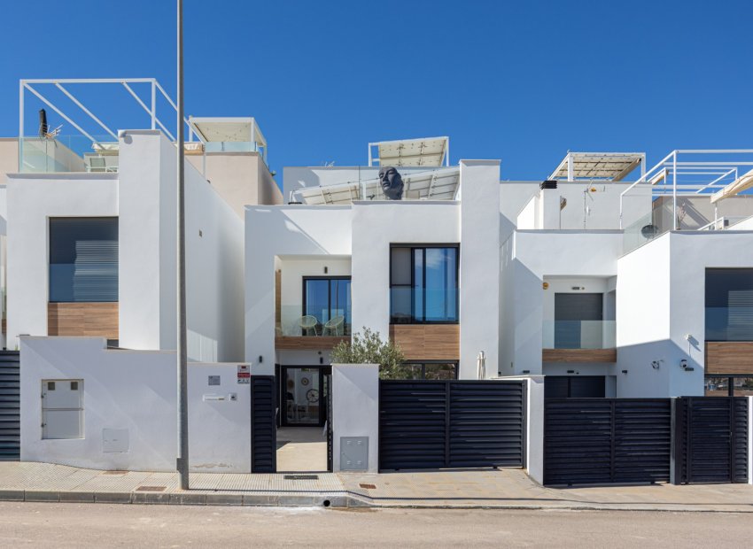 Resale - Town House -
Benijofar