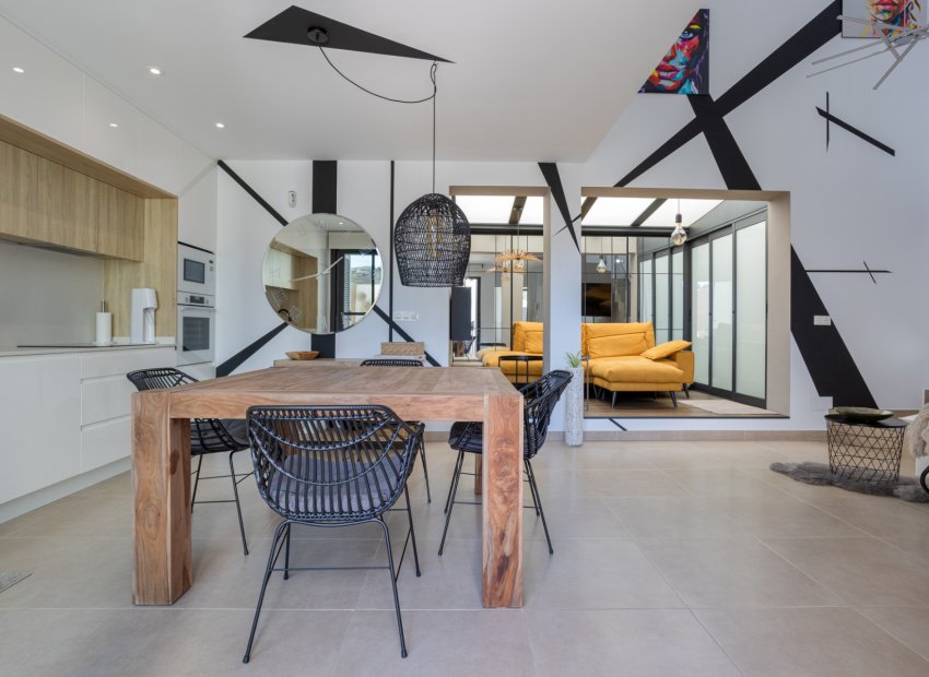 Resale - Town House -
Benijofar