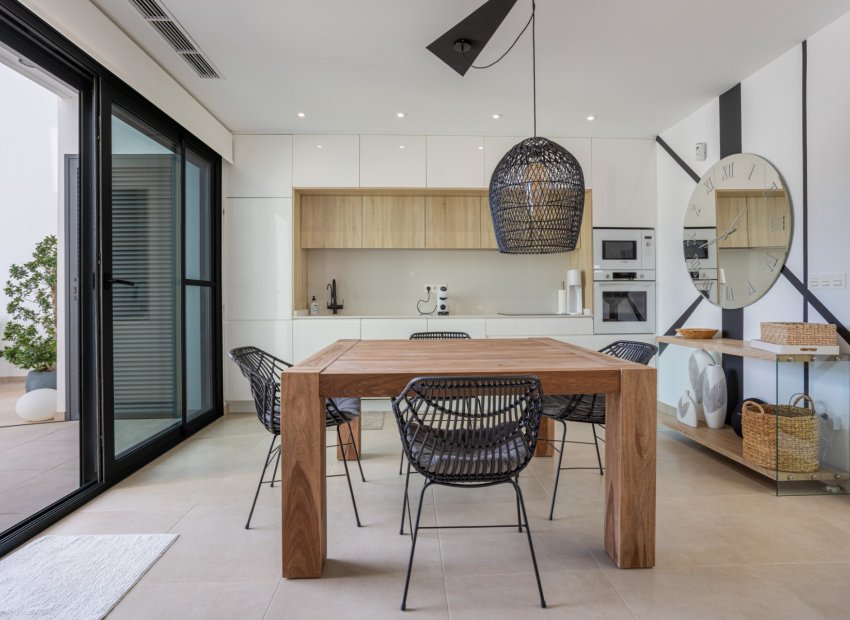 Resale - Town House -
Benijofar