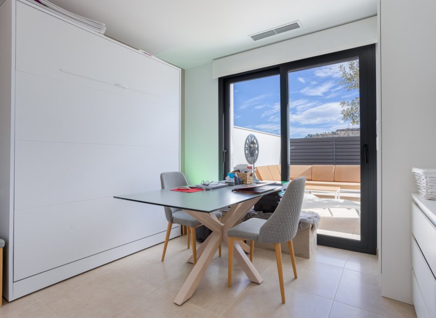 Resale - Town House -
Benijofar