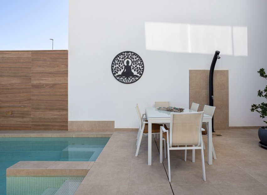 Resale - Town House -
Benijofar