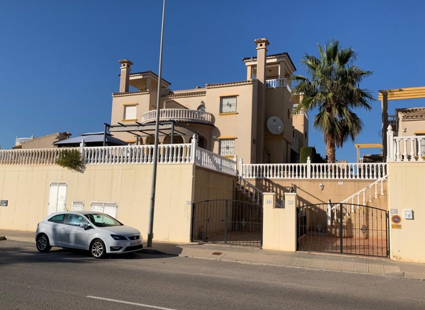 Resale - Town House -
Guardamar del Segura - El Raso