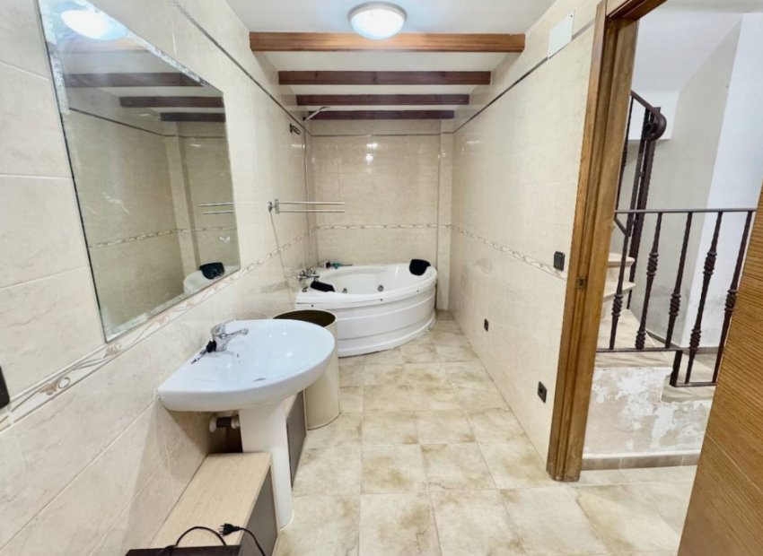 Resale - Town House -
Guardamar del Segura - Urbanizaciones