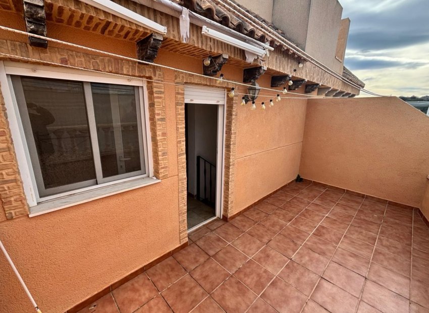 Resale - Town House -
Guardamar del Segura - Urbanizaciones