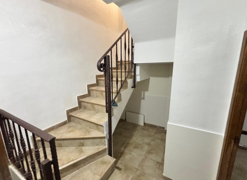 Resale - Town House -
Guardamar del Segura - Urbanizaciones