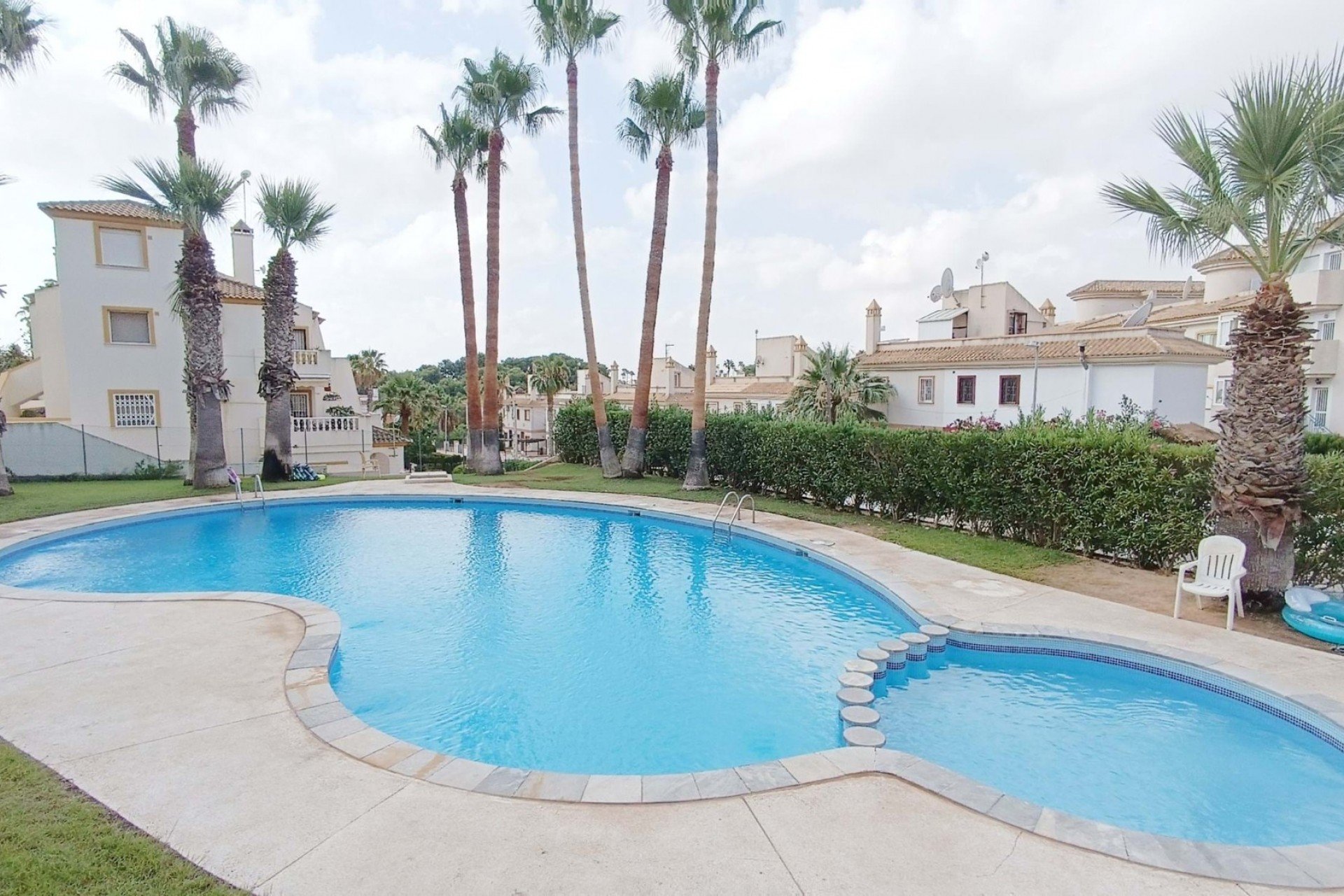 Resale - Town House -
Orihuela Costa - Villamartín