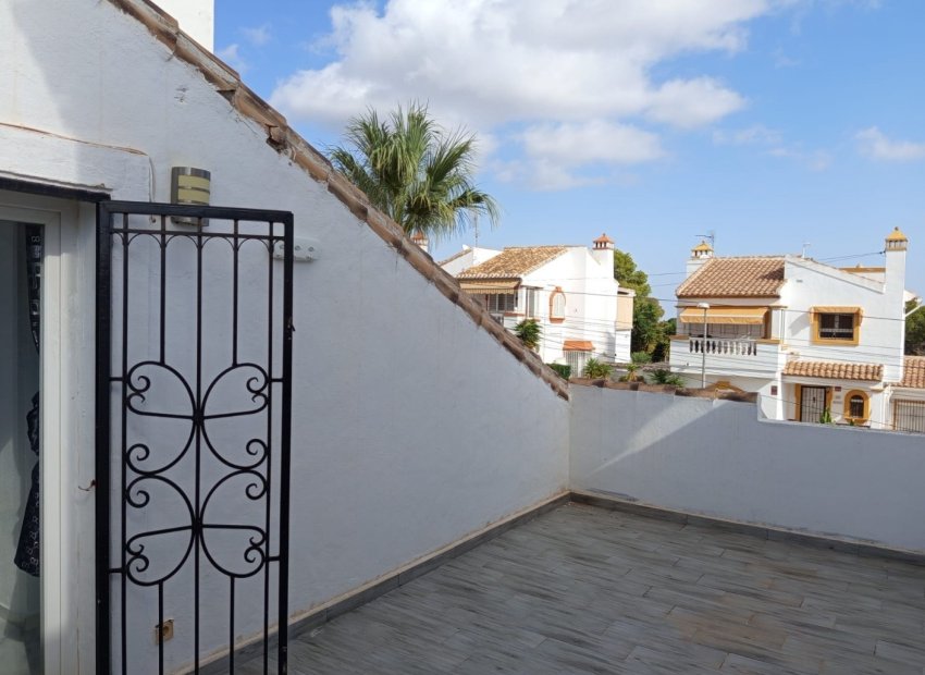 Resale - Town House -
Orihuela Costa - Villamartín