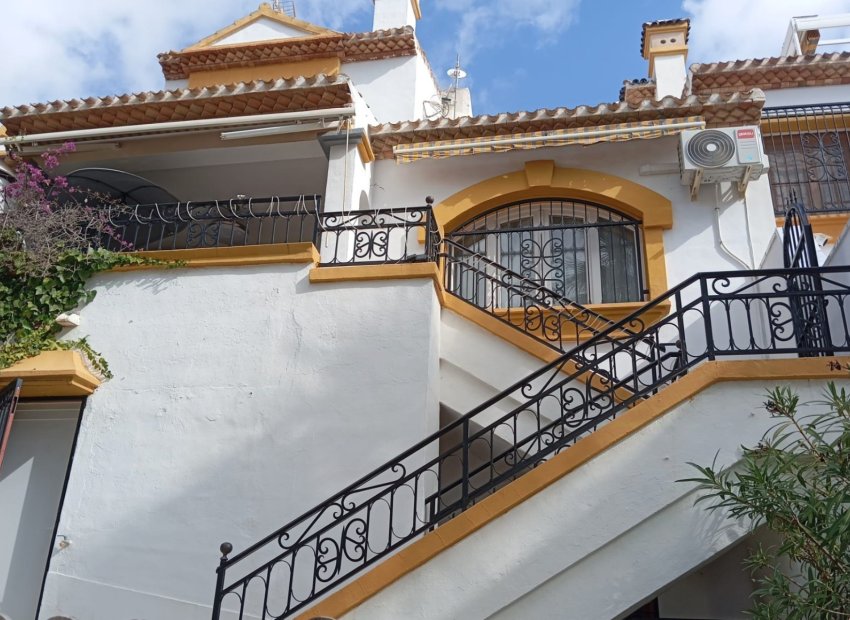 Resale - Town House -
Orihuela Costa - Villamartín