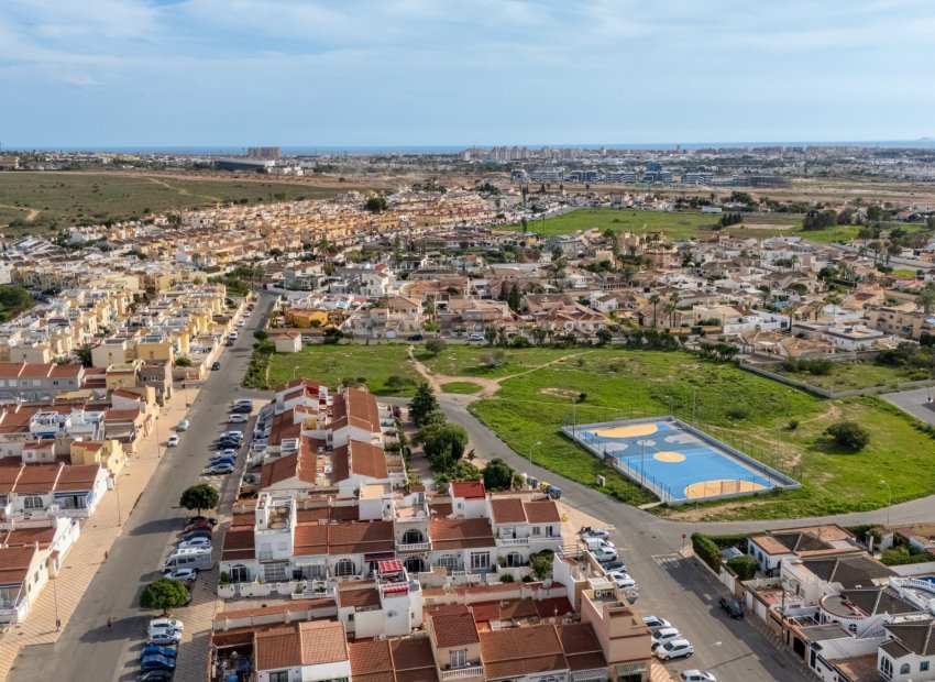 Resale - Town House -
Torrevieja - La Siesta
