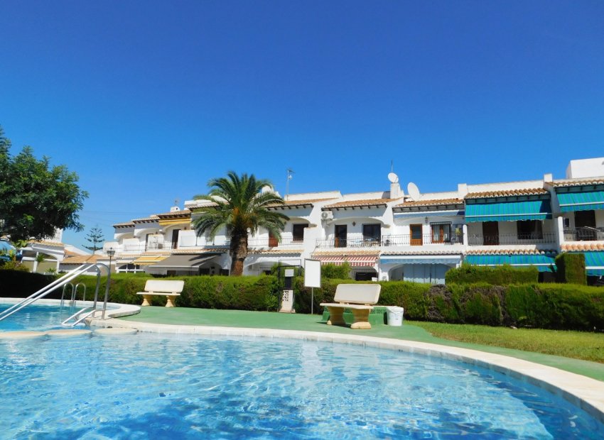 Resale - Town House -
Torrevieja - Lago Jardin