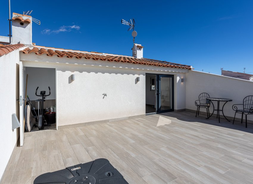 Resale - Town House -
Torrevieja - Urbanización San Luis