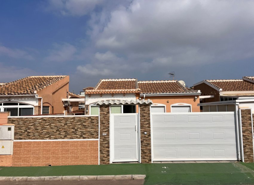 Resale - Town House -
Torrevieja