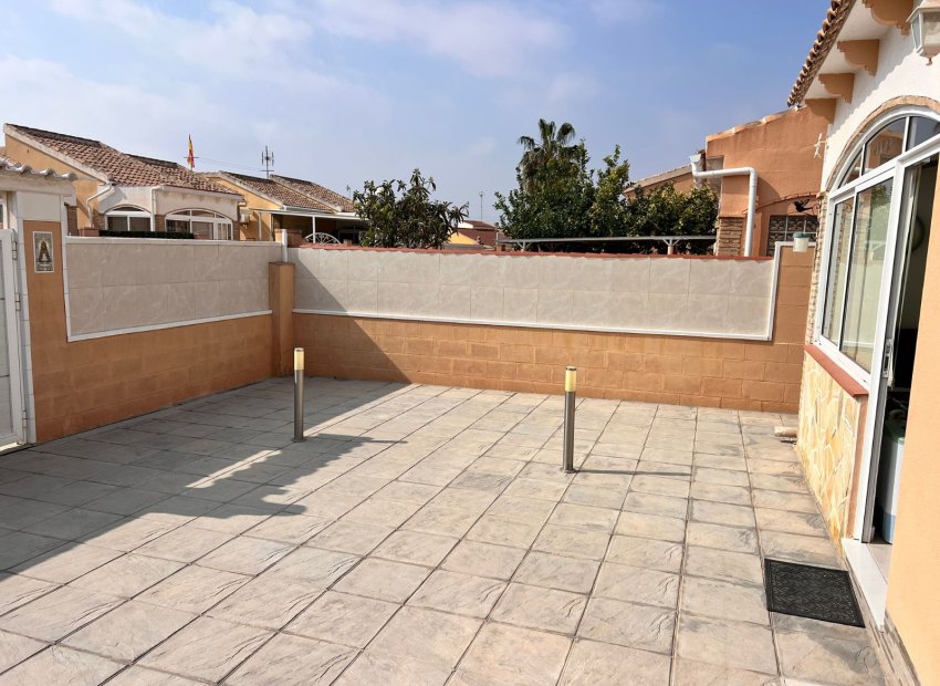 Resale - Town House -
Torrevieja