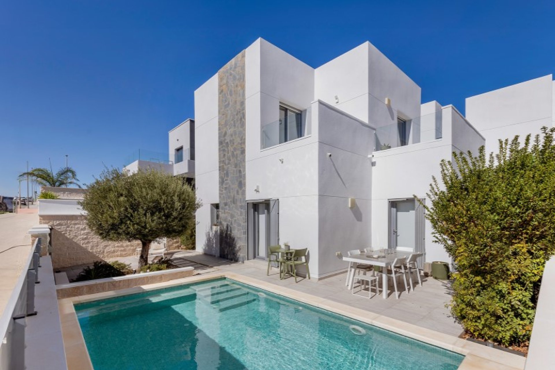 Resale - Villa -
Benijofar