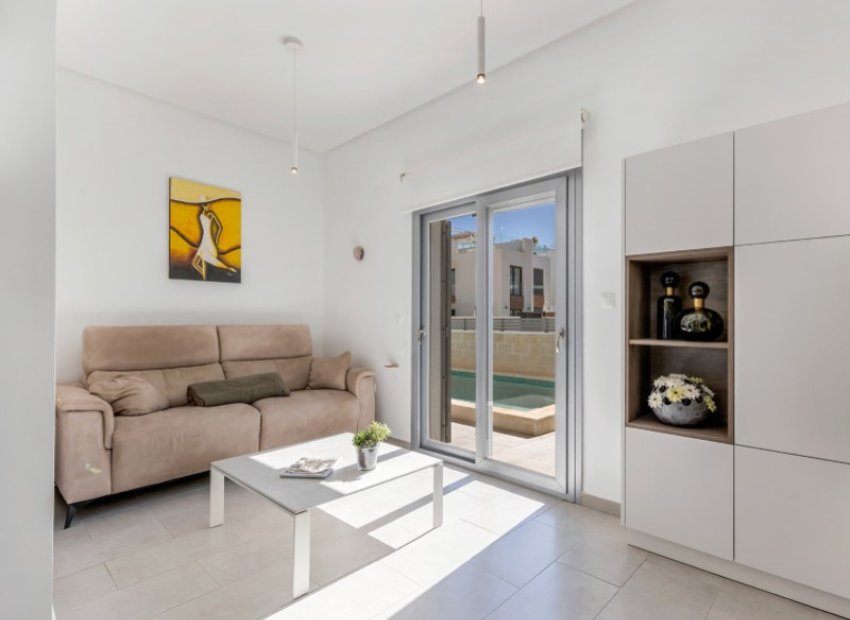 Resale - Villa -
Benijofar