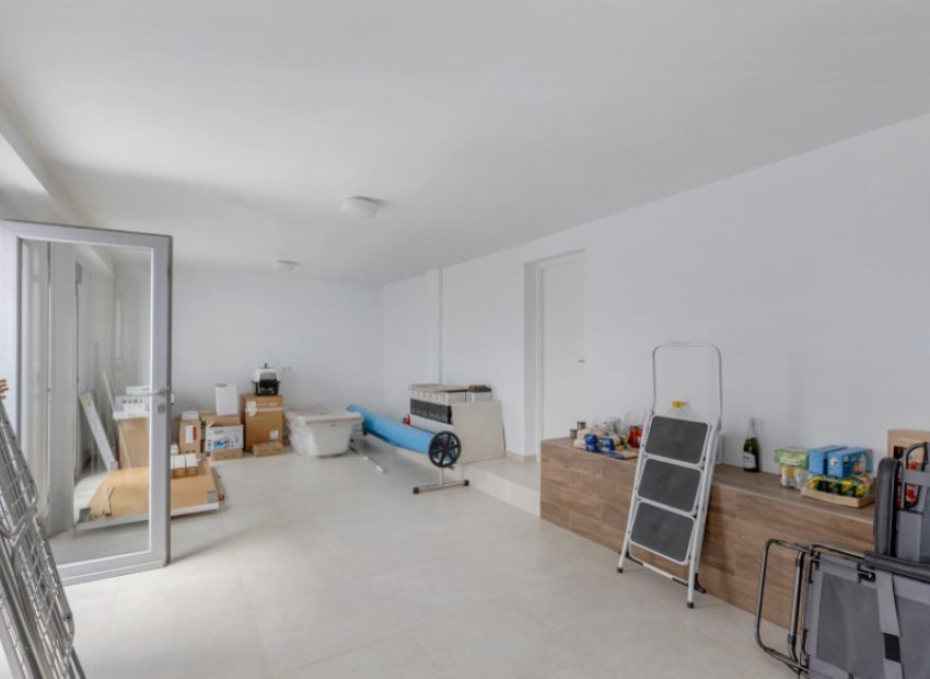 Resale - Villa -
Benijofar