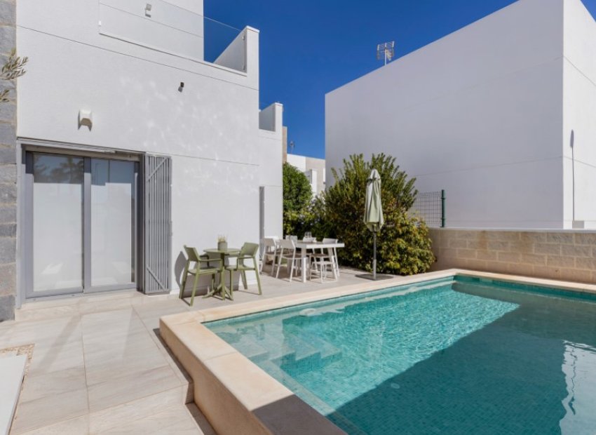 Resale - Villa -
Benijofar