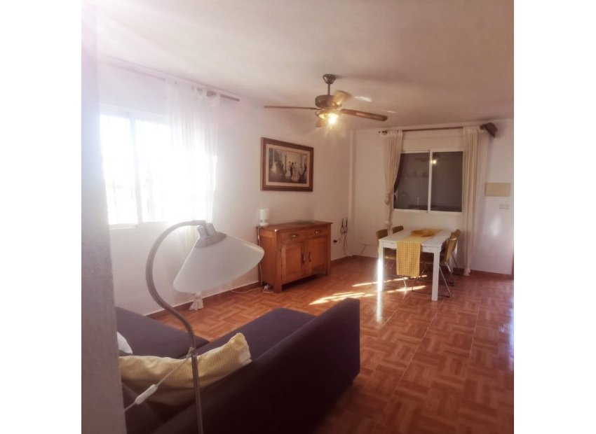 Resale - Villa -
Los Alcazares - Town