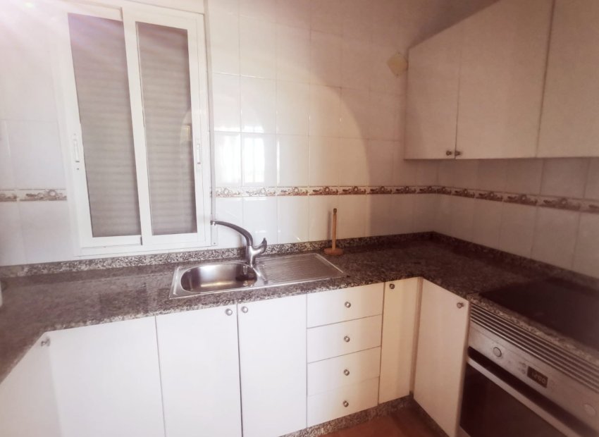 Resale - Villa -
Los Alcazares - Town