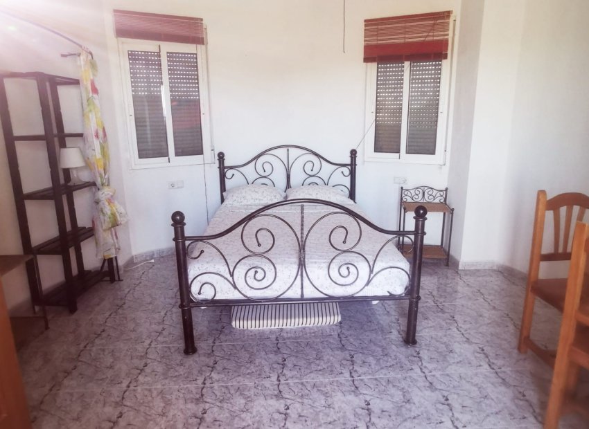 Resale - Villa -
Los Alcazares - Town