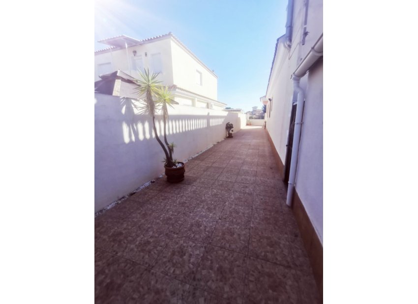 Reventa - 4. House - Detached Villa -
Los Alcazares - Town