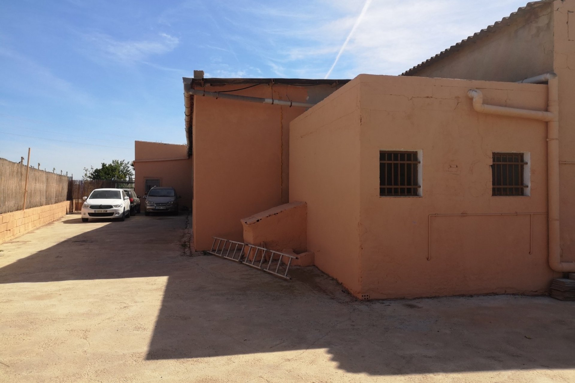 Reventa - 5. Finca / Country Property -
Los Montesinos