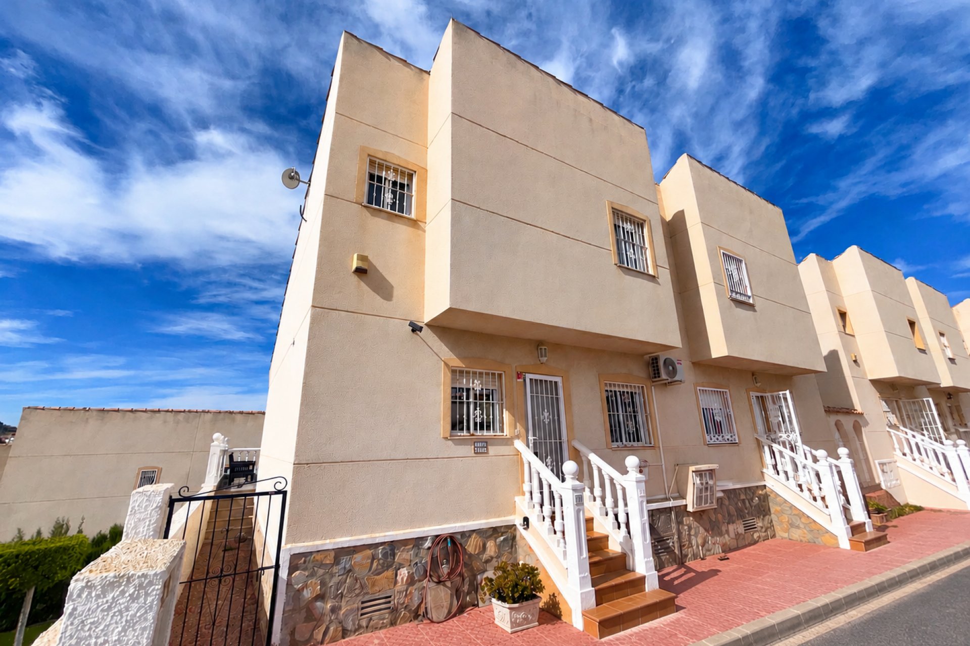 Reventa - Adosado -
Ciudad Quesada - Rojales - Urbanización Ciudad Quesada
