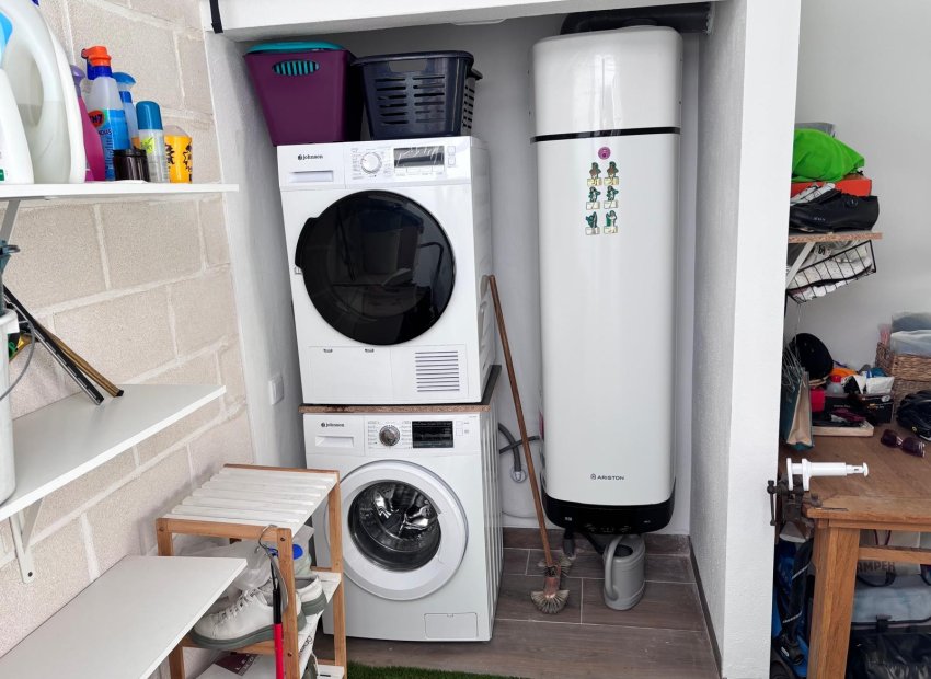 Reventa - Adosado -
Los Montesinos - La Herada