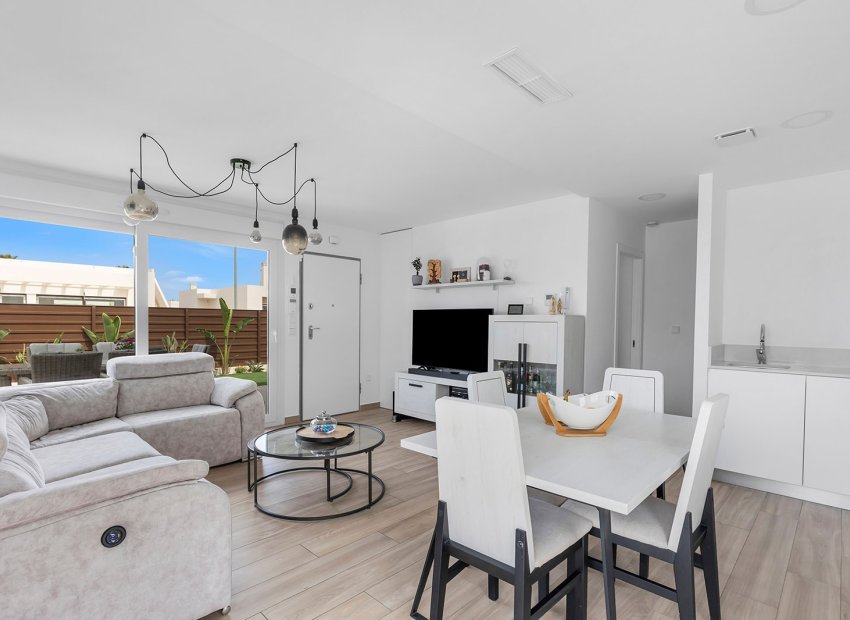 Reventa - Adosado -
Orihuela - Entre Naranjos - Vistabella