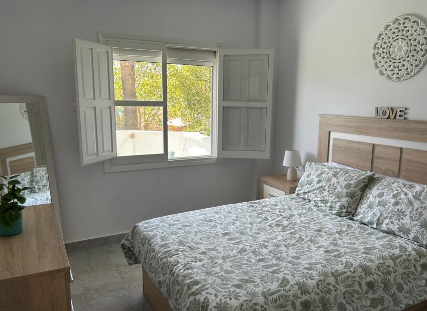 Reventa - Apartamento -
Cabo Roig