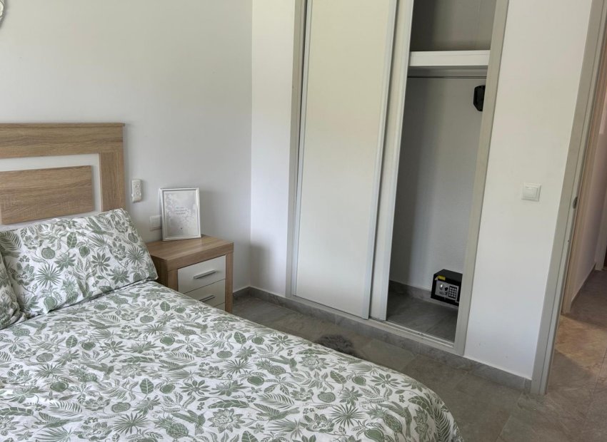 Reventa - Apartamento -
Cabo Roig