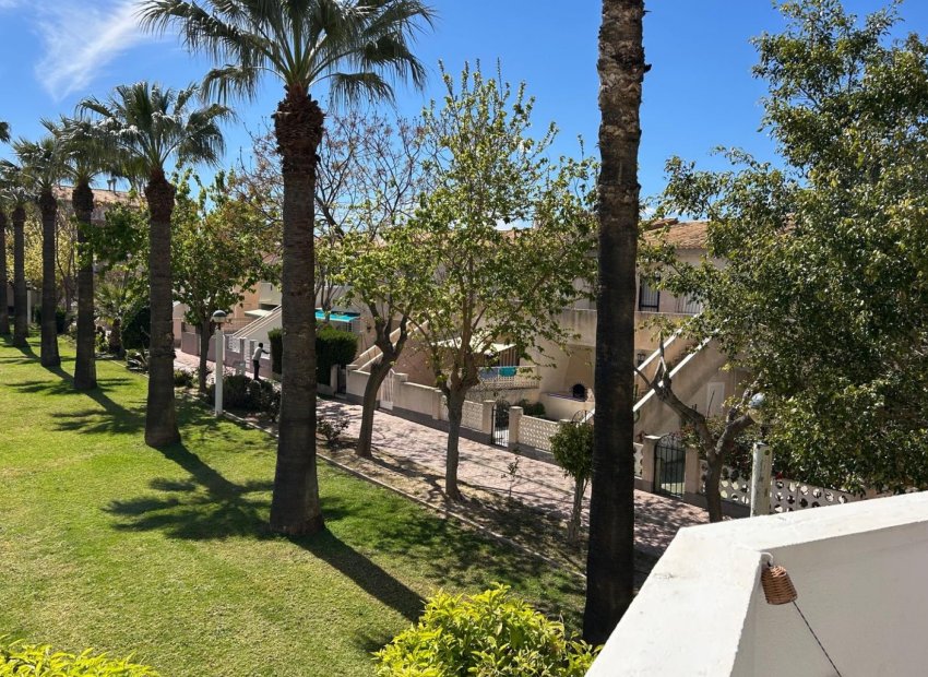 Reventa - Apartamento -
Cabo Roig