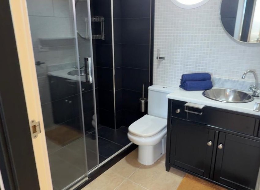 Reventa - Apartamento -
Guardamar del Segura - Puerto