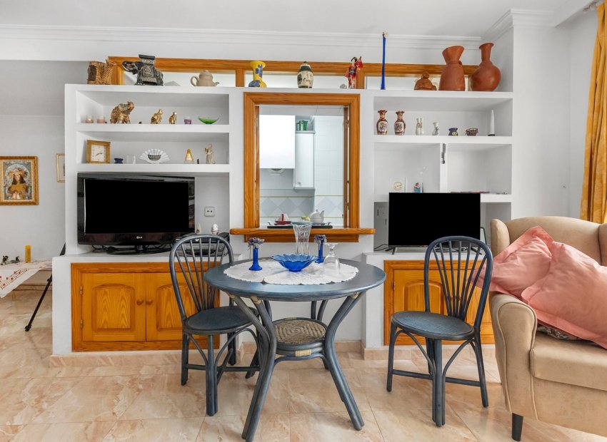 Reventa - Apartamento -
La Mata - Playa