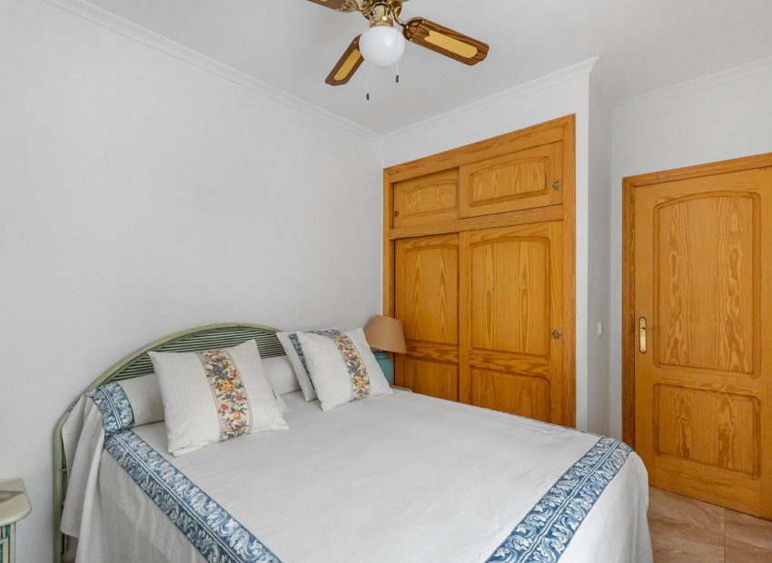 Reventa - Apartamento -
La Mata - Playa