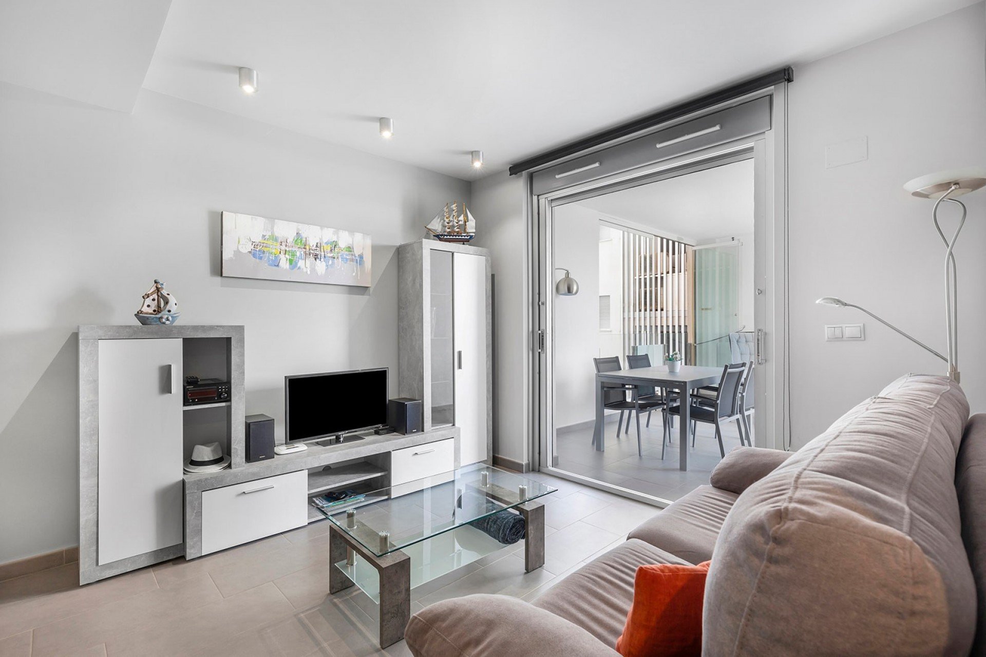 Reventa - Apartamento -
La Mata - Playa