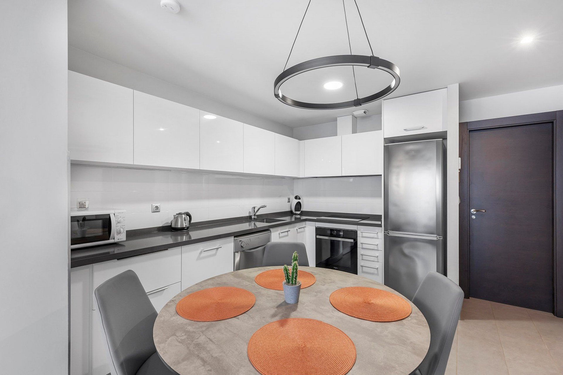 Reventa - Apartamento -
La Mata - Playa