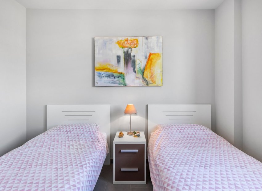 Reventa - Apartamento -
La Mata - Playa