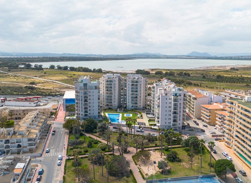 Reventa - Apartamento -
La Mata - Playa
