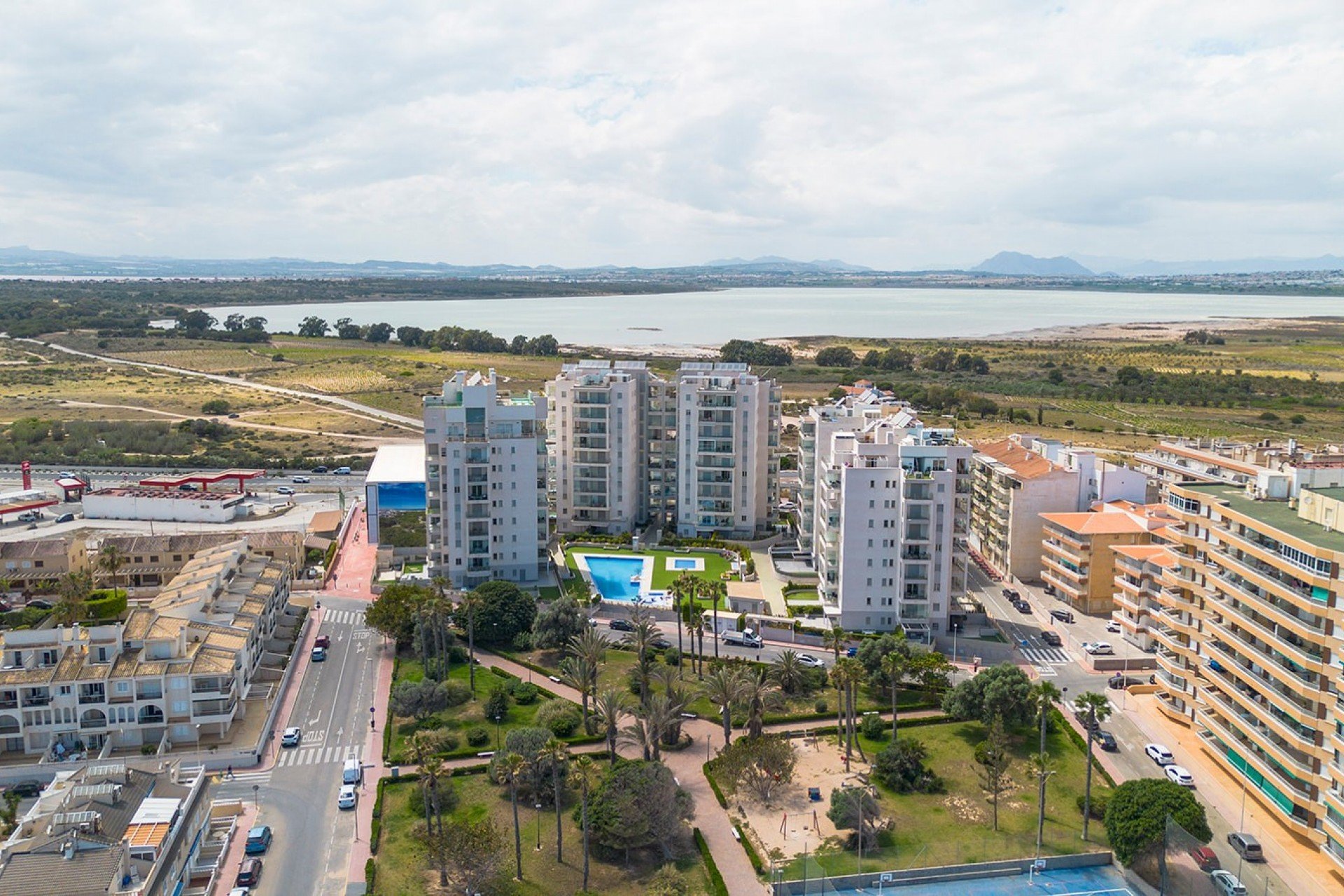 Reventa - Apartamento -
La Mata - Playa