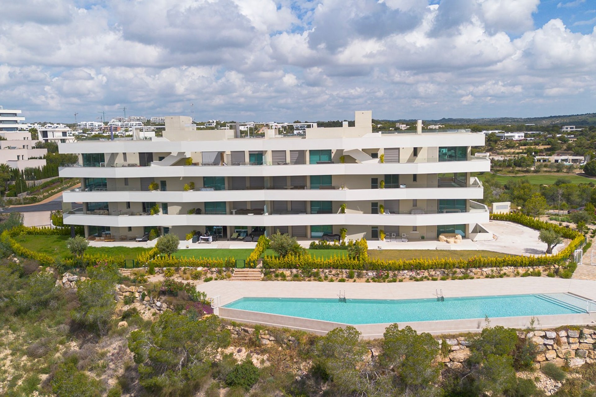 Reventa - Apartamento -
Las Colinas Golf Resort - Las Colinas golf