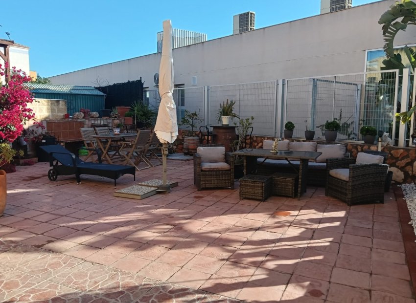 Reventa - Apartamento -
Los Montesinos - La Herrada