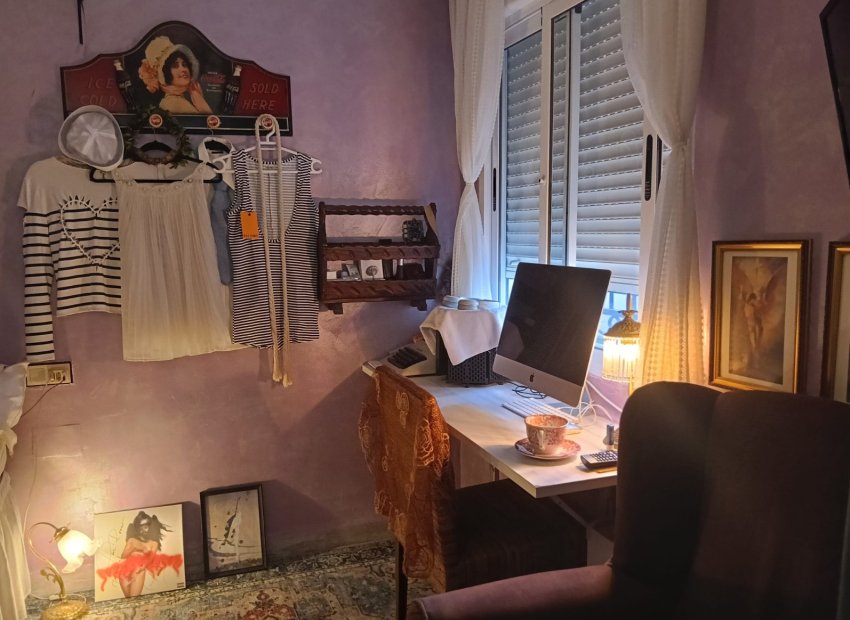 Reventa - Apartamento -
Los Montesinos - La Herrada