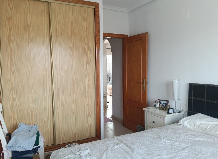 Reventa - Apartamento -
Los Montesinos - Urbanizacion montesol
